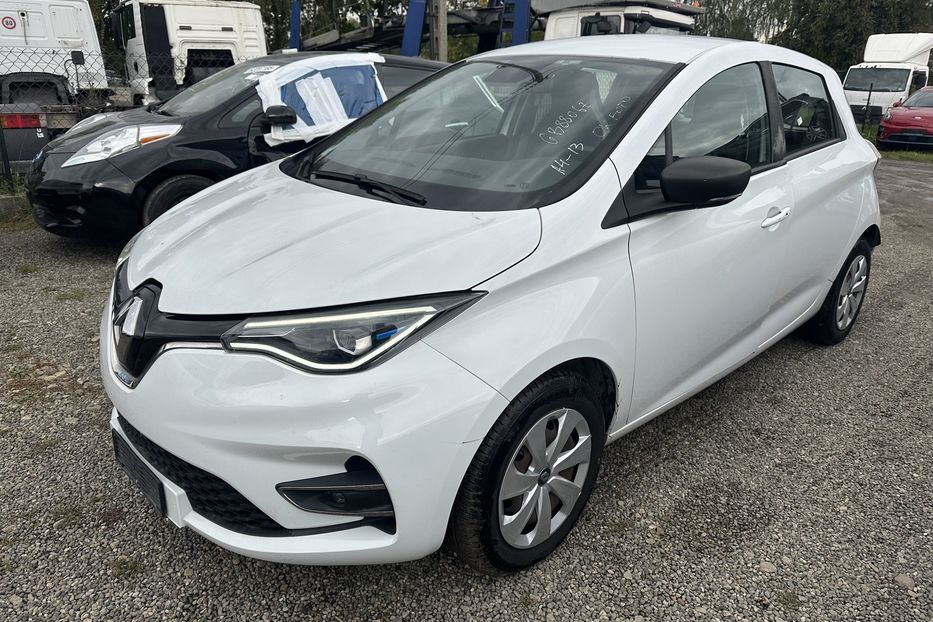 Продам Renault Zoe 51квт авто в дорозі 2020 года в Львове