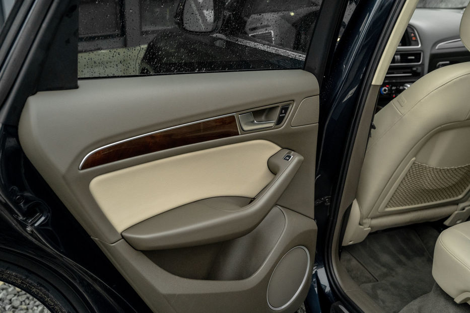 Продам Audi Q5 Premium Plus 2015 года в Черновцах
