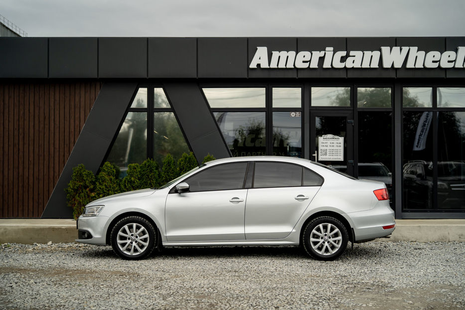 Продам Volkswagen Jetta 2012 года в Черновцах