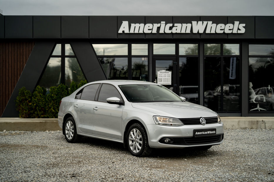 Продам Volkswagen Jetta 2012 года в Черновцах