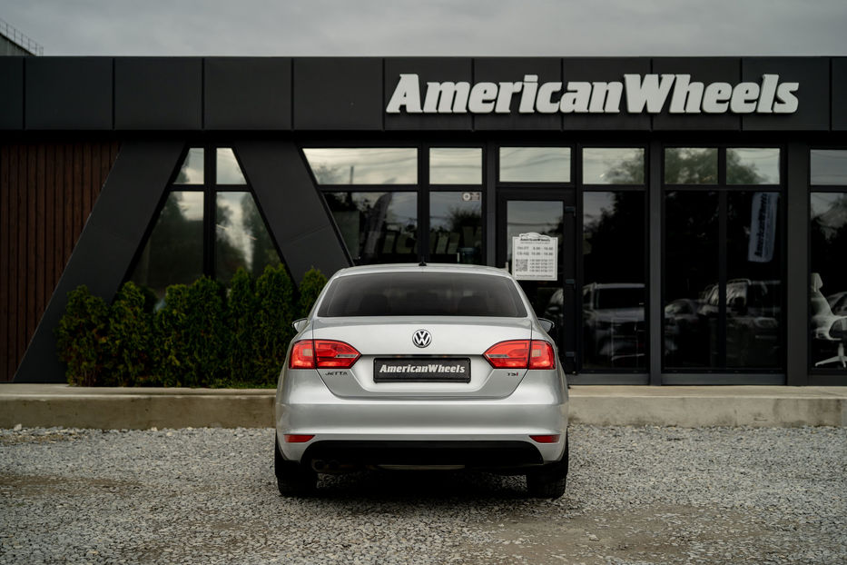 Продам Volkswagen Jetta 2012 года в Черновцах