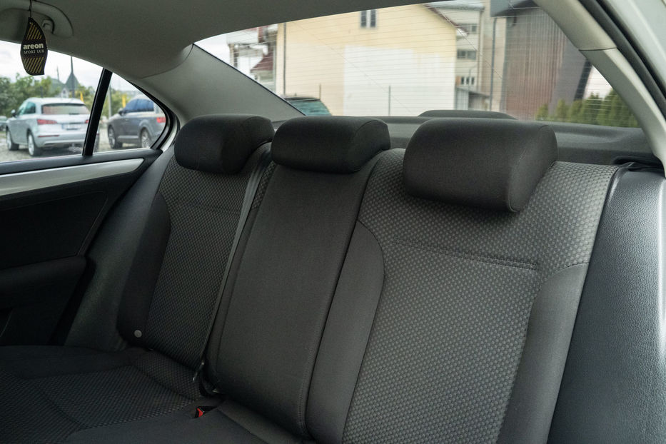 Продам Volkswagen Jetta 2012 года в Черновцах