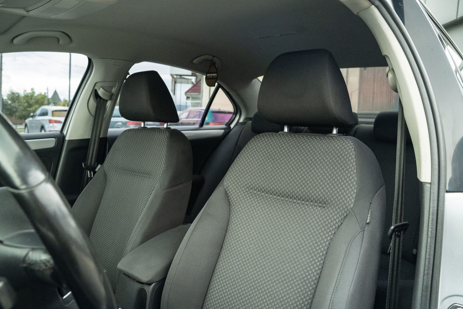 Продам Volkswagen Jetta 2012 года в Черновцах