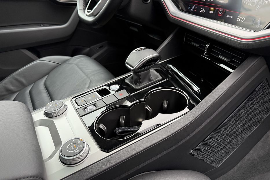 Продам Volkswagen Touareg авто в Рівному Elegance  2021 года в Ровно