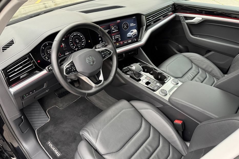 Продам Volkswagen Touareg авто в Рівному Elegance  2021 года в Ровно