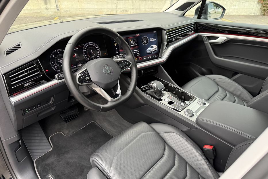 Продам Volkswagen Touareg авто в Рівному Elegance  2021 года в Ровно
