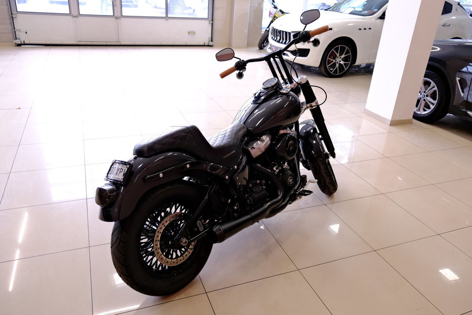 Продам Мотоциклы Все Harley-Davidson FLSL Slim 2019 года в Одессе