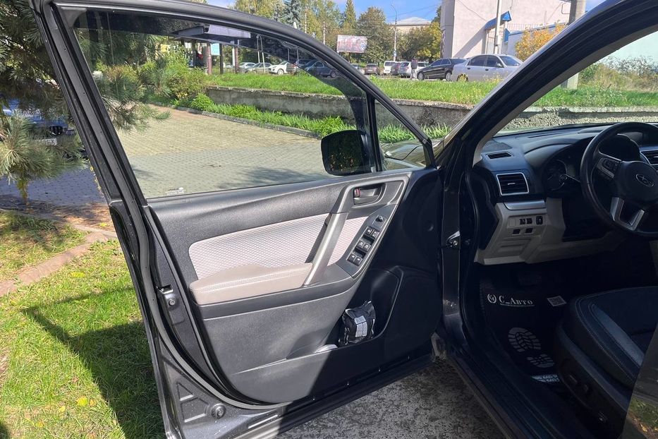 Продам Subaru Forester 2017 года в Черновцах