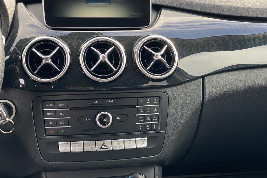 Продам Mercedes-Benz B-Class 2016 года в Луцке