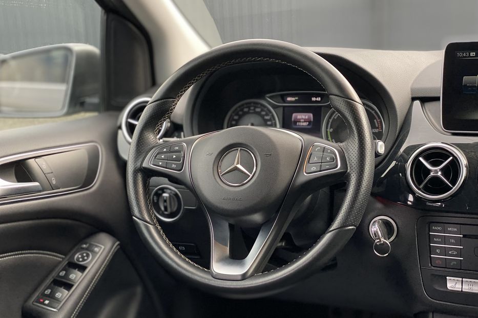 Продам Mercedes-Benz B-Class 2016 года в Луцке