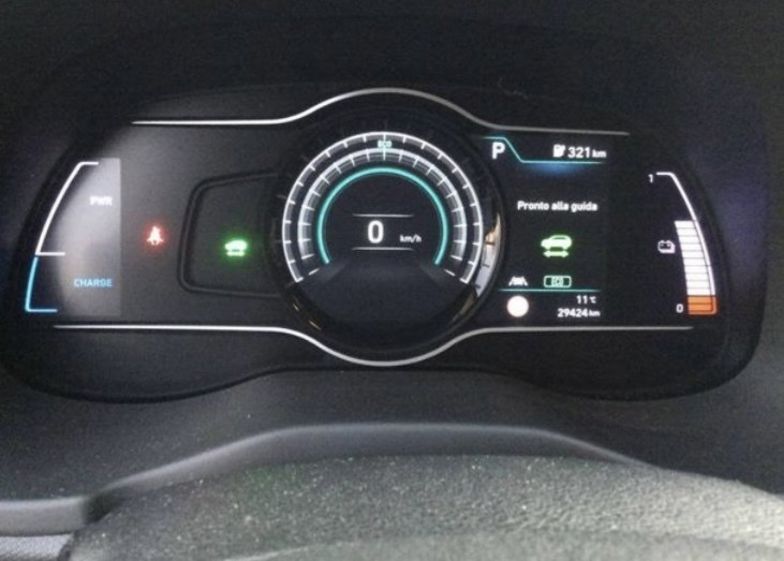 Продам Hyundai Kona 64 KWH, vin 7562 2020 года в Житомире