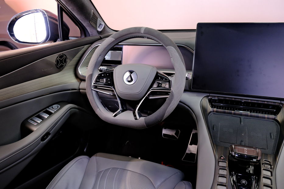 Продам BYD Tang  Denza N7 2024 года в Одессе