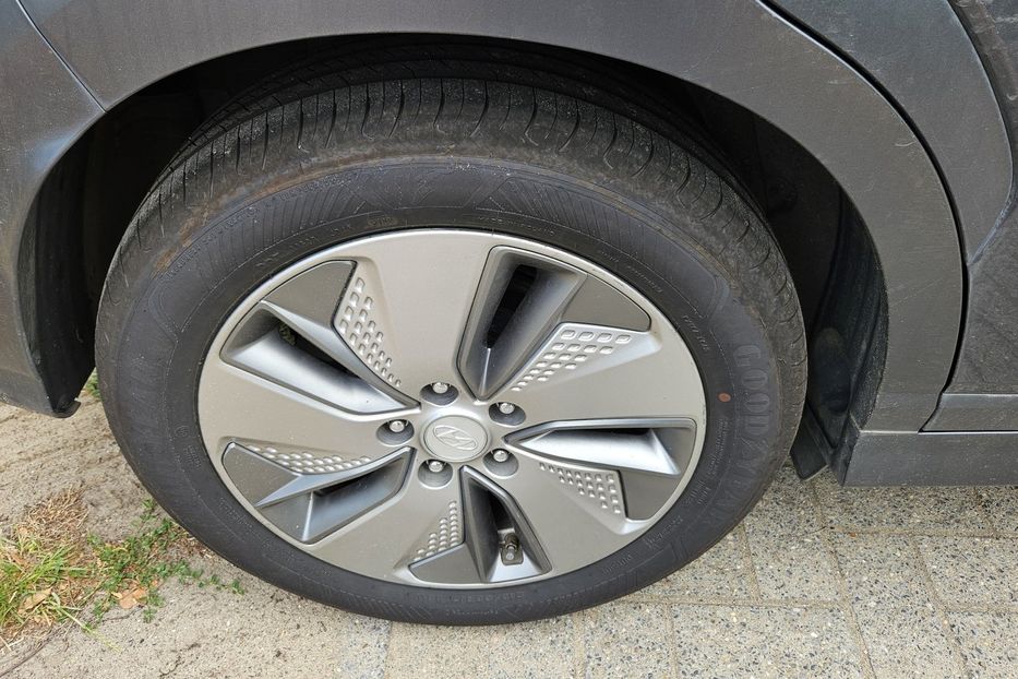 Продам Hyundai Kona 64 KWH, vin 2165 2020 года в Житомире