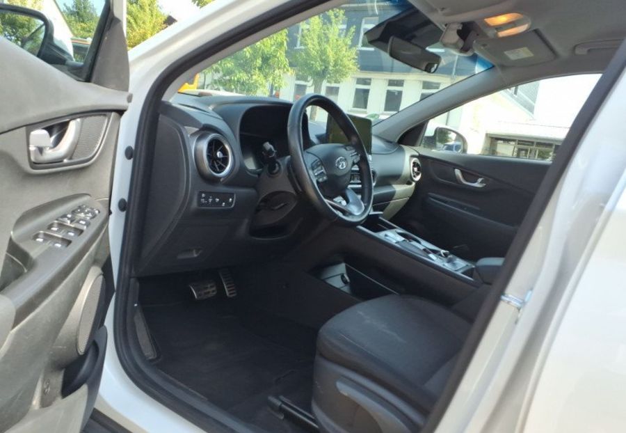 Продам Hyundai Kona 39 KWH, vin 8437 2021 года в Житомире
