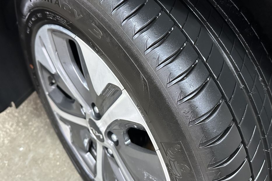 Продам Kia Niro  64 кВт Макс. комплектація 2022 года в Львове