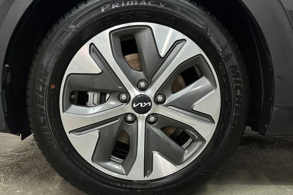 Продам Kia Niro  64 кВт Макс. комплектація 2022 года в Львове
