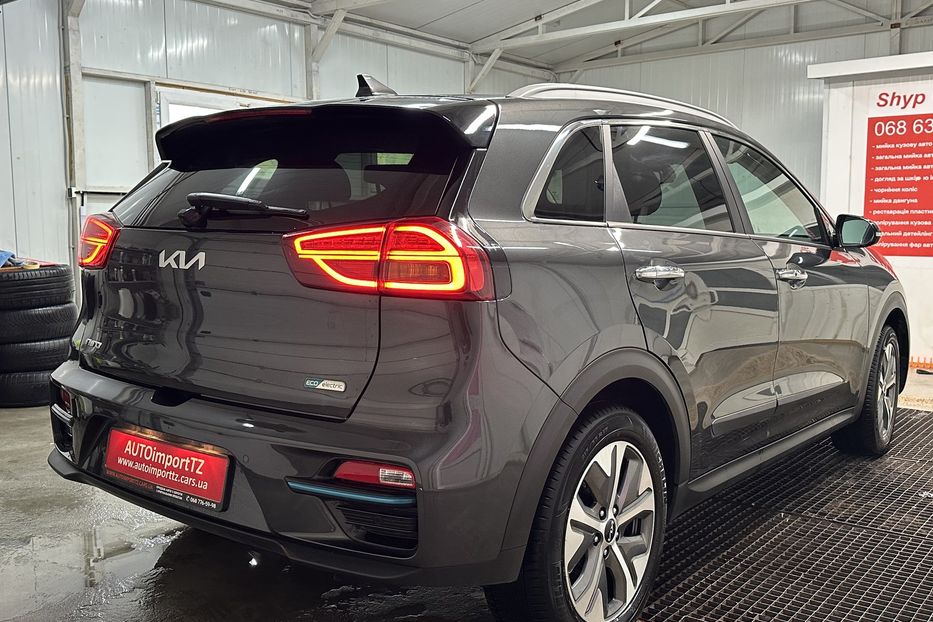 Продам Kia Niro  64 кВт Макс. комплектація 2022 года в Львове