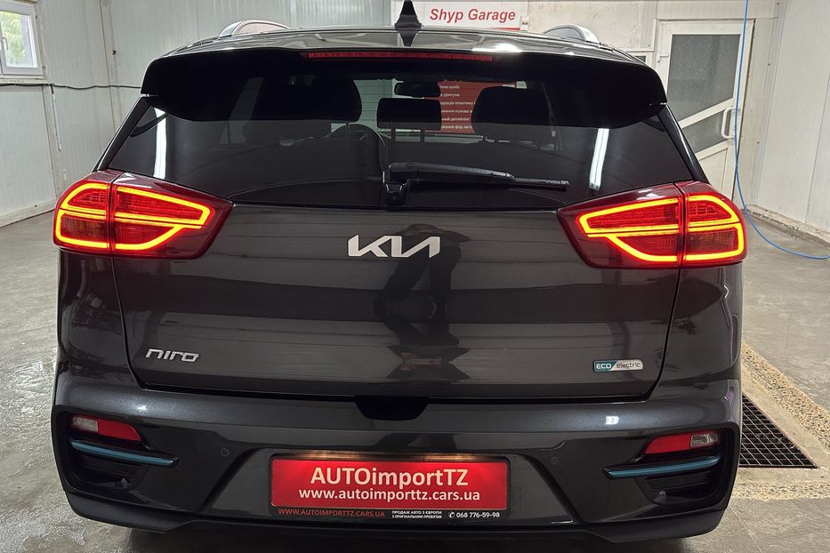 Продам Kia Niro  64 кВт Макс. комплектація 2022 года в Львове