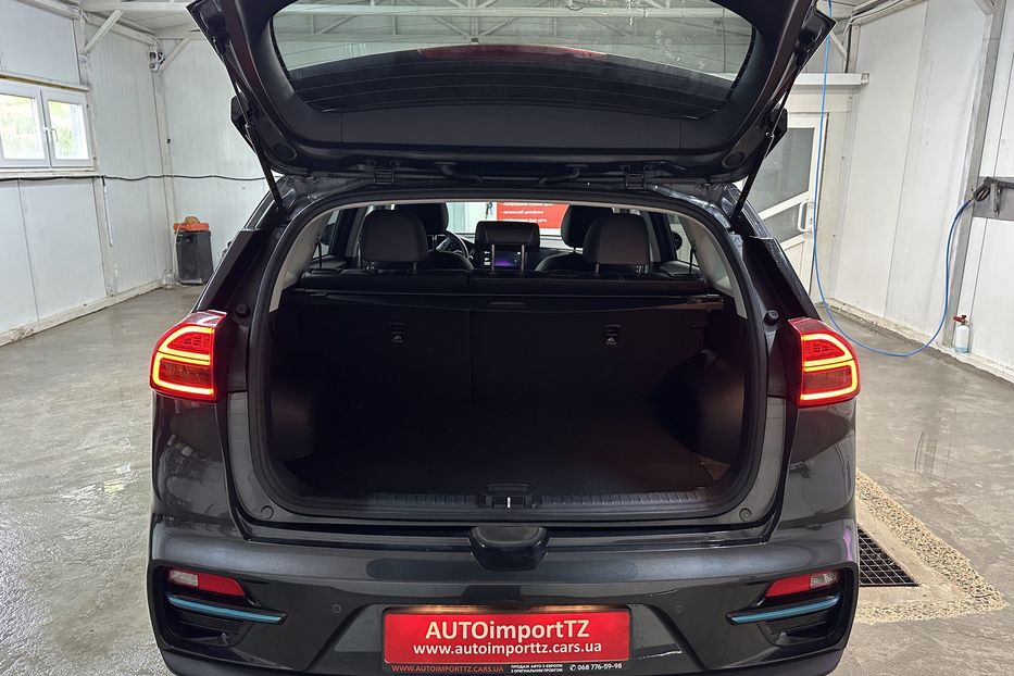 Продам Kia Niro  64 кВт Макс. комплектація 2022 года в Львове