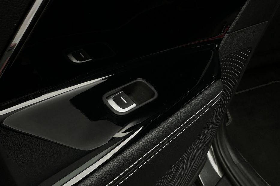 Продам Kia Niro  64 кВт Макс. комплектація 2022 года в Львове