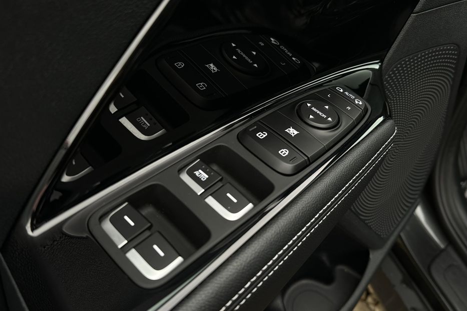 Продам Kia Niro  64 кВт Макс. комплектація 2022 года в Львове