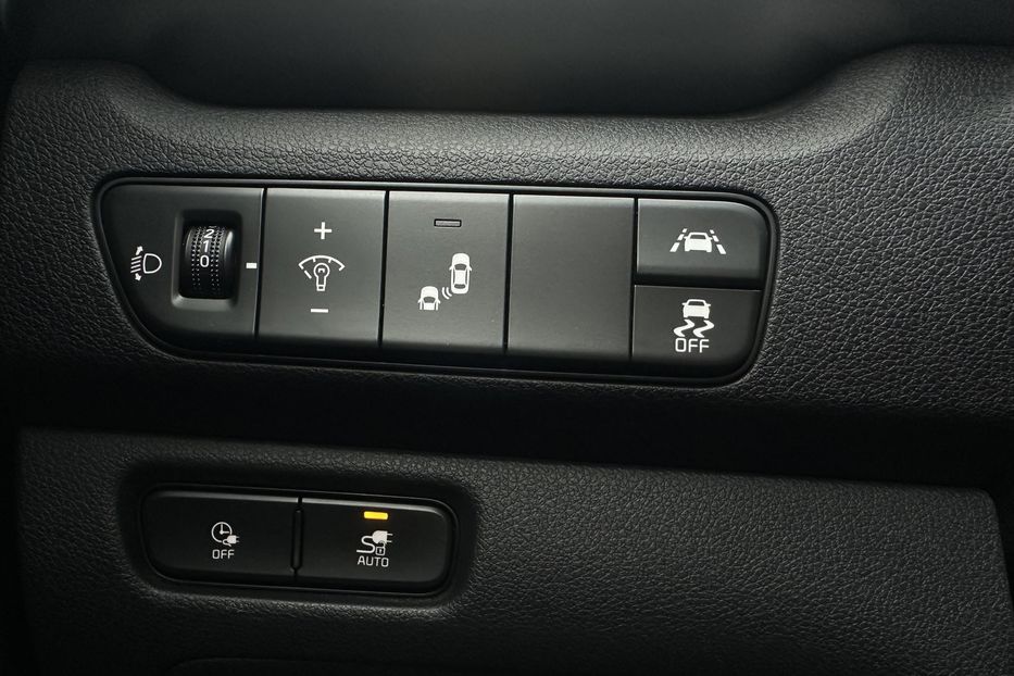 Продам Kia Niro  64 кВт Макс. комплектація 2022 года в Львове