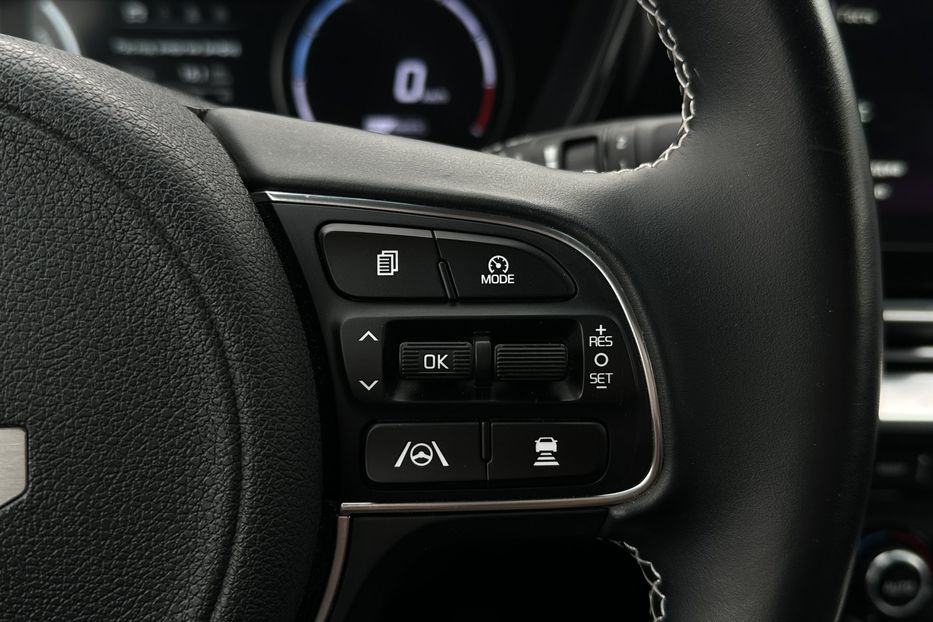 Продам Kia Niro  64 кВт Макс. комплектація 2022 года в Львове