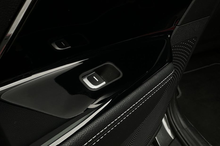Продам Kia Niro  64 кВт Макс. комплектація 2022 года в Львове