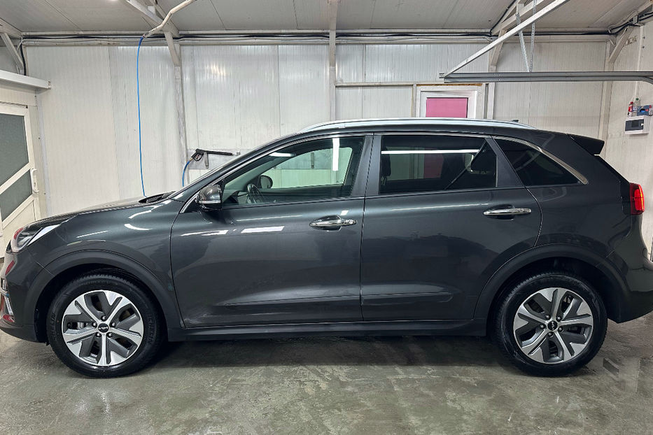 Продам Kia Niro  64 кВт Макс. комплектація 2022 года в Львове