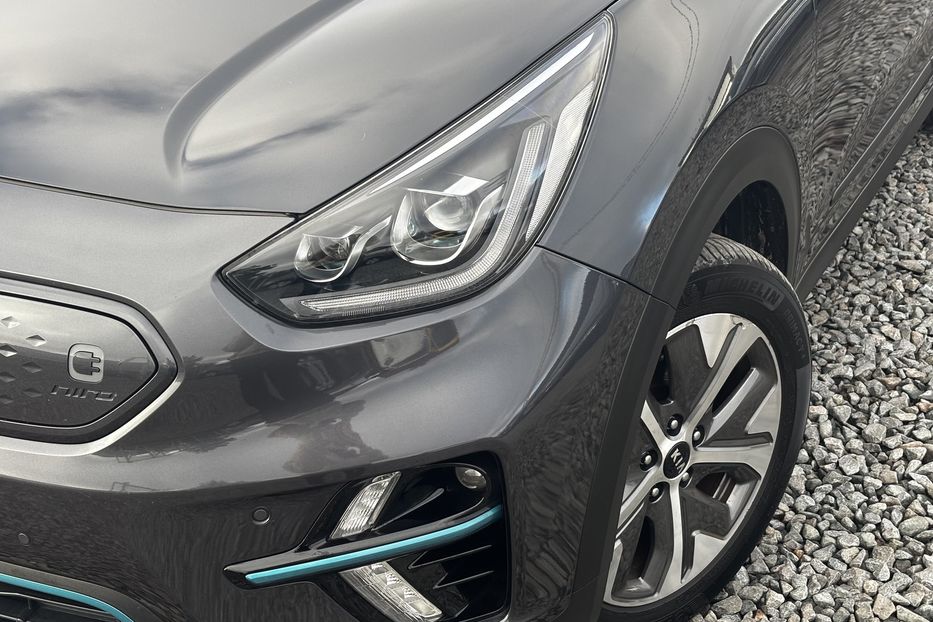 Продам Kia Niro 64КВТ авто у Львові  2020 года в Львове