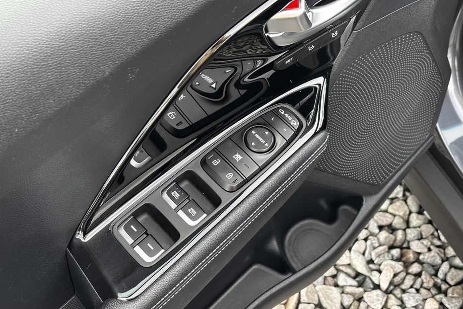 Продам Kia Niro 64КВТ авто у Львові  2020 года в Львове