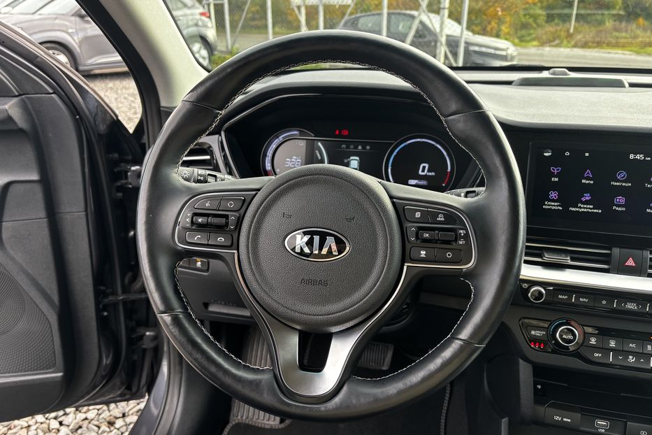 Продам Kia Niro 64КВТ авто у Львові  2020 года в Львове