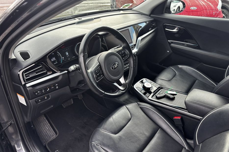 Продам Kia Niro 64КВТ авто у Львові  2020 года в Львове