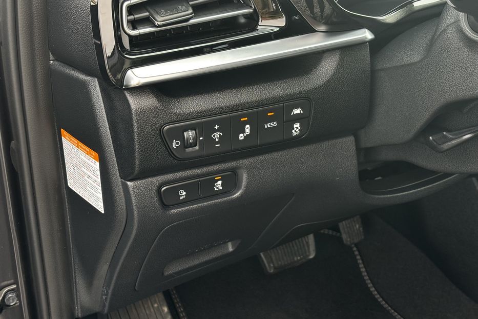 Продам Kia Niro 64КВТ авто у Львові  2020 года в Львове
