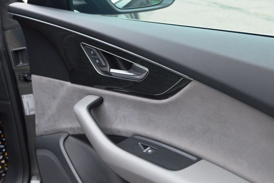 Продам Audi Q8 2019 года в Одессе