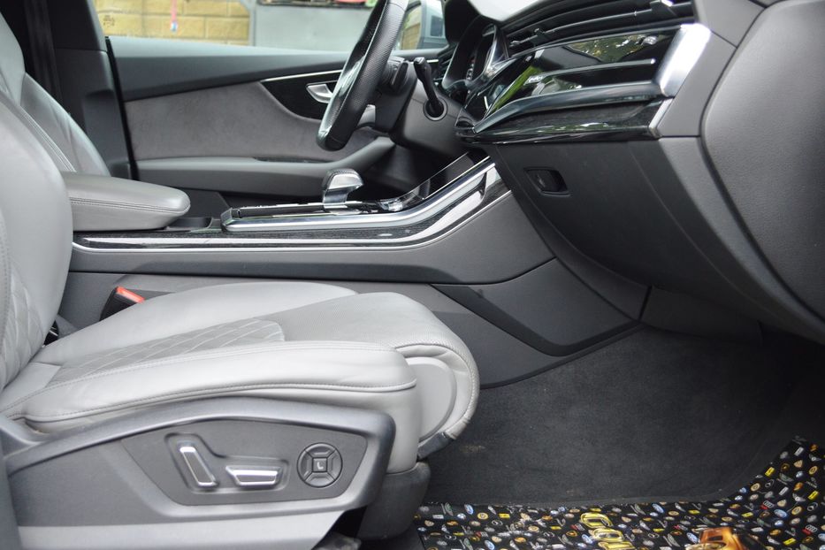 Продам Audi Q8 2019 года в Одессе