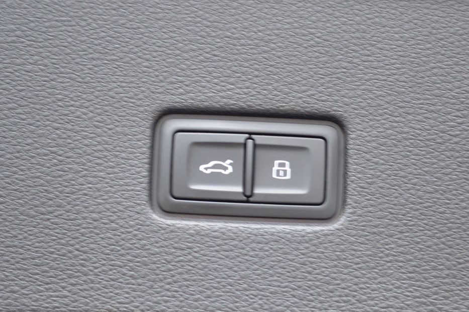 Продам Audi Q8 2019 года в Одессе