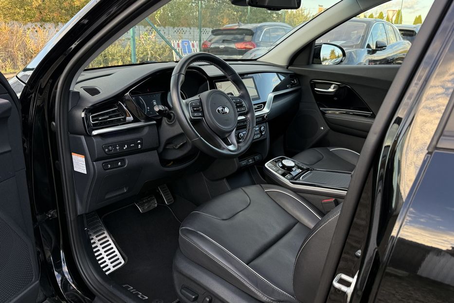 Продам Kia Niro  64кВт Макс.комплектація! ЛЮК! 2021 года в Львове