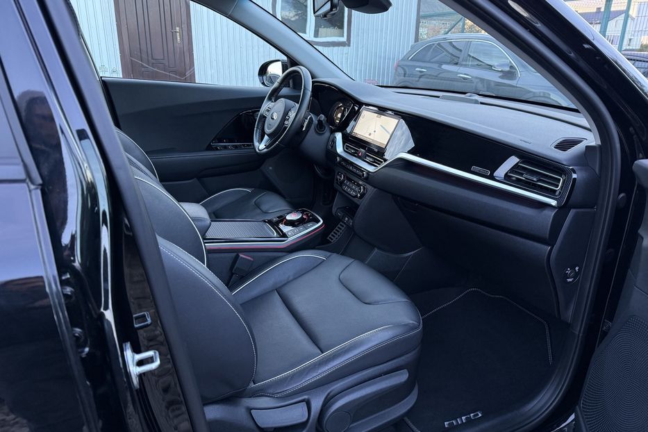Продам Kia Niro  64кВт Макс.комплектація! ЛЮК! 2021 года в Львове