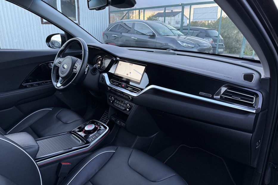 Продам Kia Niro  64кВт Макс.комплектація! ЛЮК! 2021 года в Львове