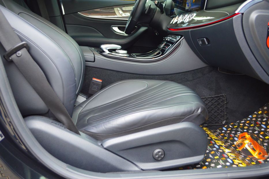 Продам Mercedes-Benz CLS-Class 300d 2019 года в Одессе