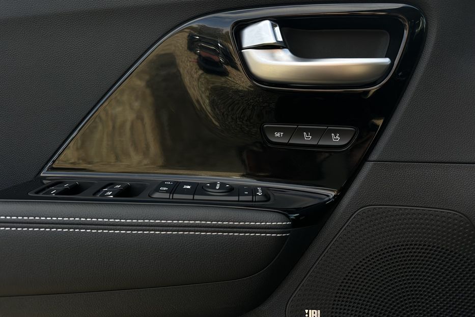 Продам Kia Niro  64кВт Макс.комплектація! ЛЮК! 2021 года в Львове
