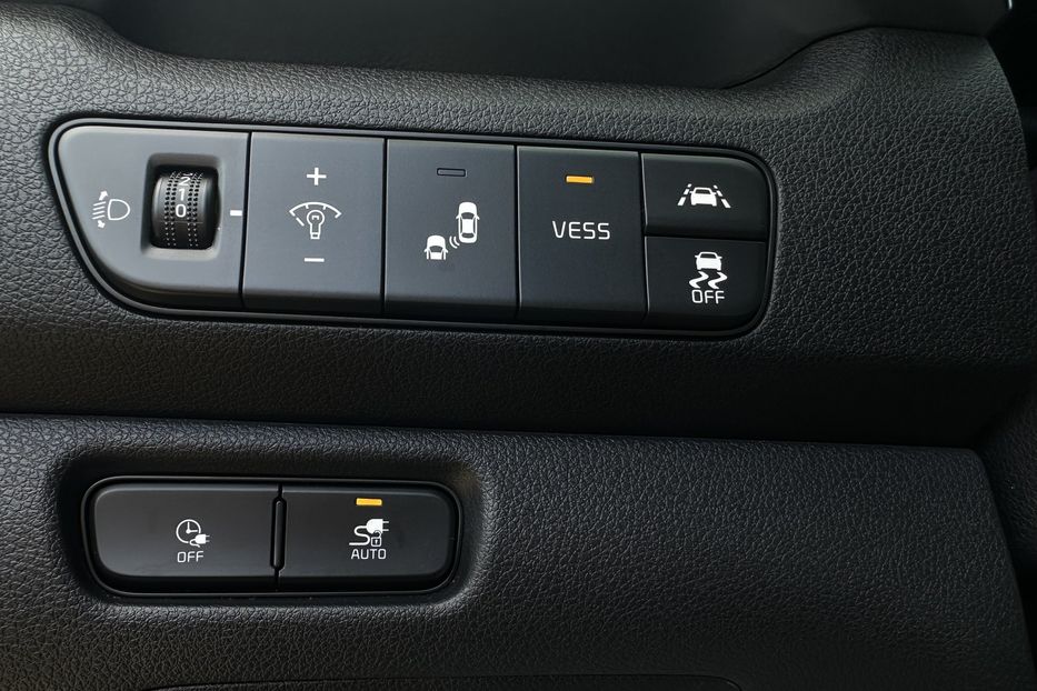 Продам Kia Niro  64кВт Макс.комплектація! ЛЮК! 2021 года в Львове