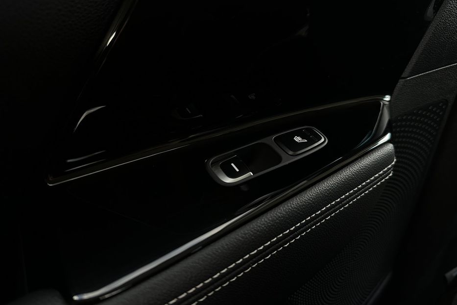 Продам Kia Niro  64кВт Макс.комплектація! ЛЮК! 2021 года в Львове
