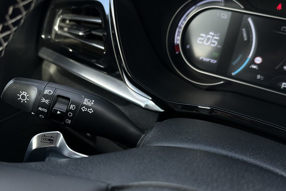 Продам Kia Niro  64кВт Макс.комплектація! ЛЮК! 2021 года в Львове
