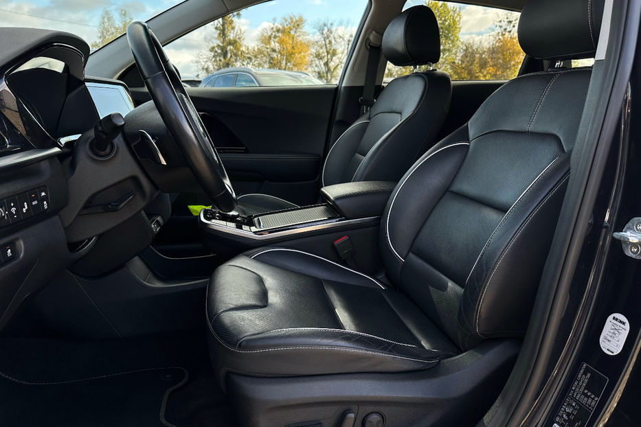 Продам Kia Niro  64кВт Макс.комплектація! ЛЮК! 2021 года в Львове