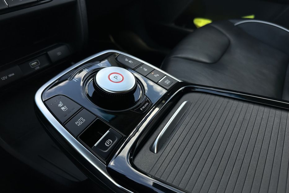 Продам Kia Niro  64кВт Макс.комплектація! ЛЮК! 2021 года в Львове
