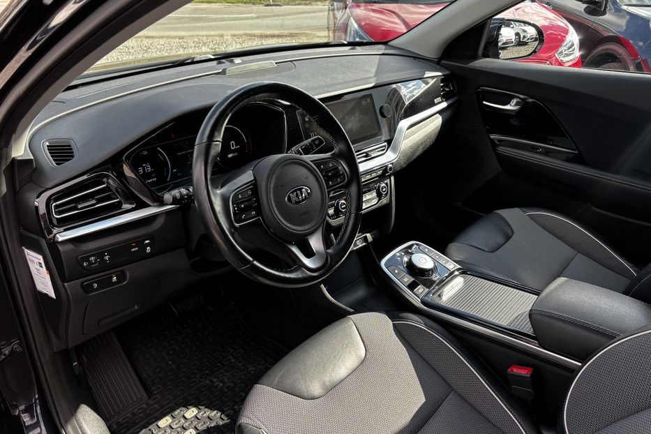 Продам Kia Niro 64 кВт авто у Львові  2021 года в Львове