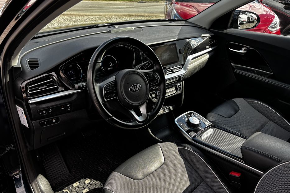 Продам Kia Niro 64 кВт авто у Львові  2021 года в Львове