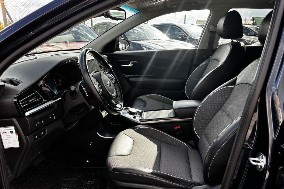 Продам Kia Niro 64 кВт авто у Львові  2021 года в Львове